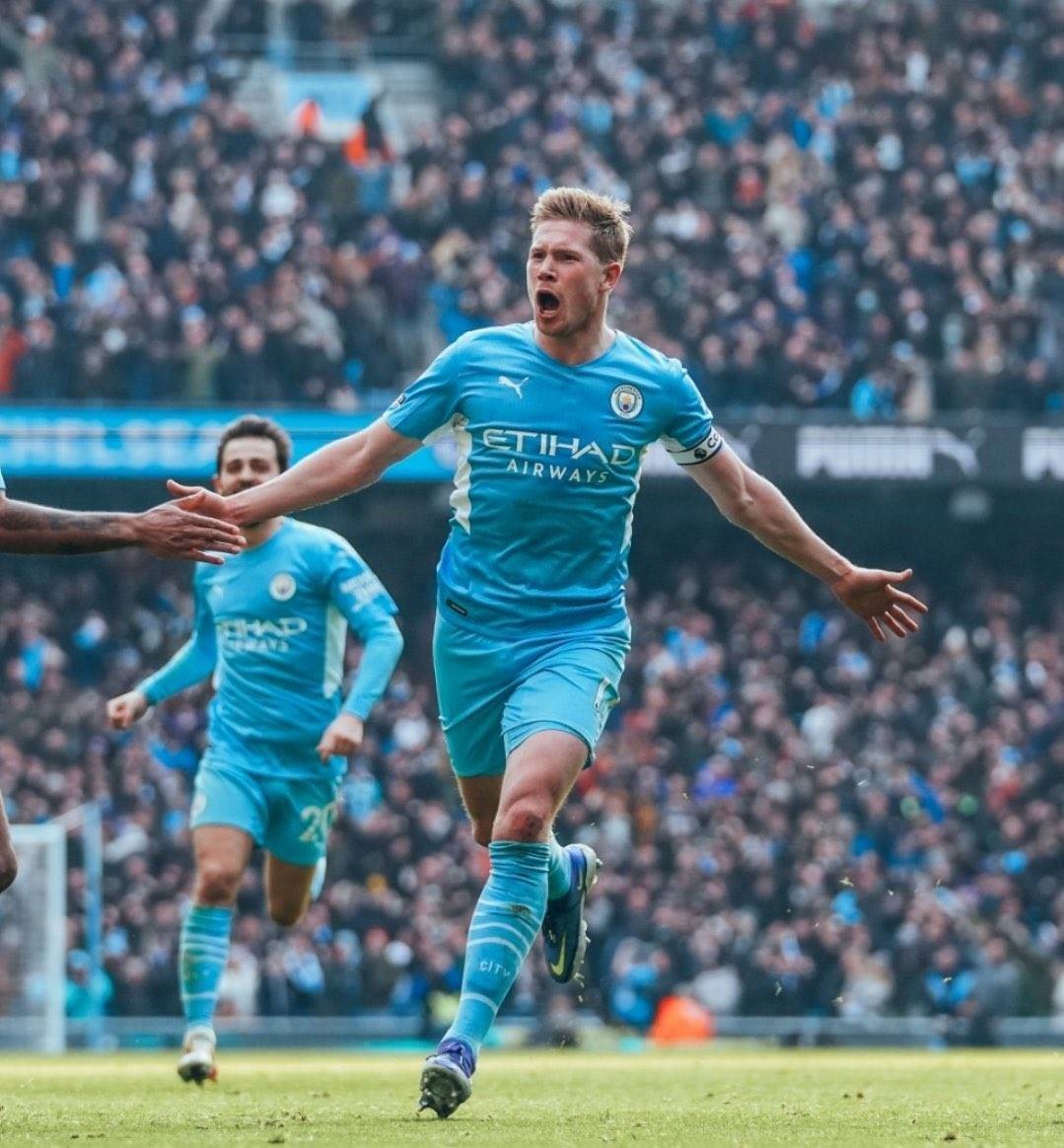 梅西一年造进球74个！三大MVP！快踢满全场还能边线一过四！