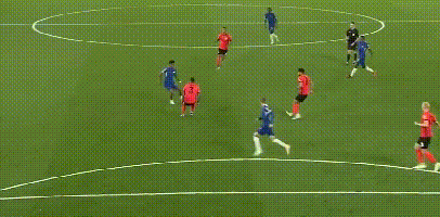 尼克斯官方：唐斯因左小腿紧张缺席对阵魔术的比赛