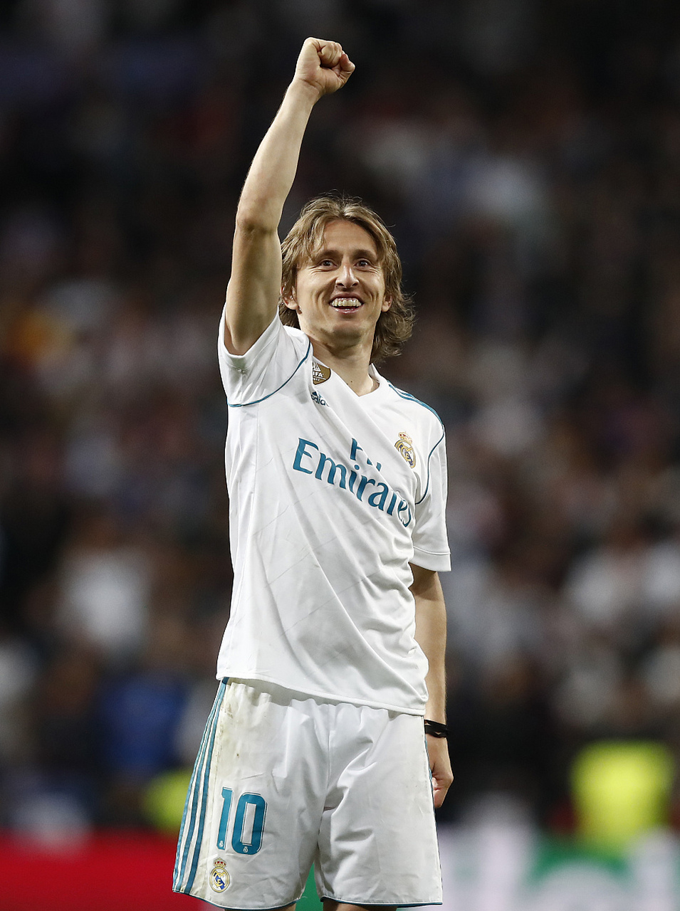 邵佳一会把青岛西海岸的这套5-4-1阵型自由切换...